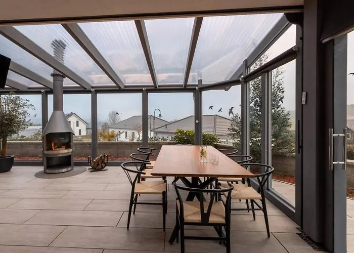 Modern Oasis Hottub, View, Gym וילה Oberbettingen